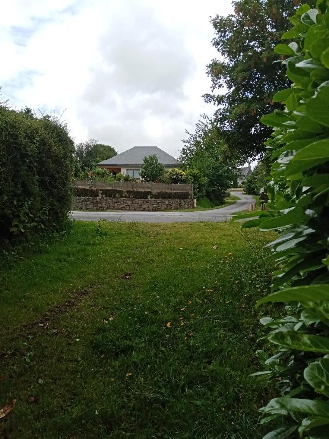 Hentig Ar Feunteun Bed & Breakfast Plouaret Exterior foto